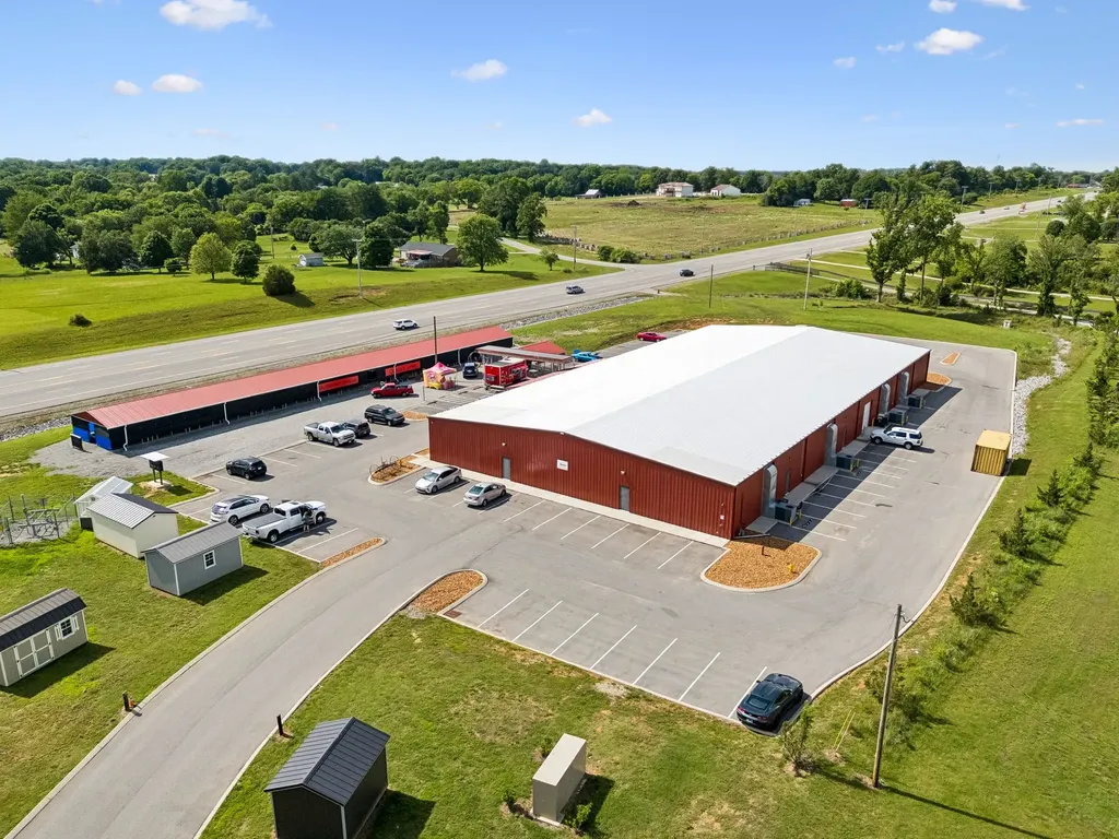 4070 Old Highway 431 Greenbrier TN 37073