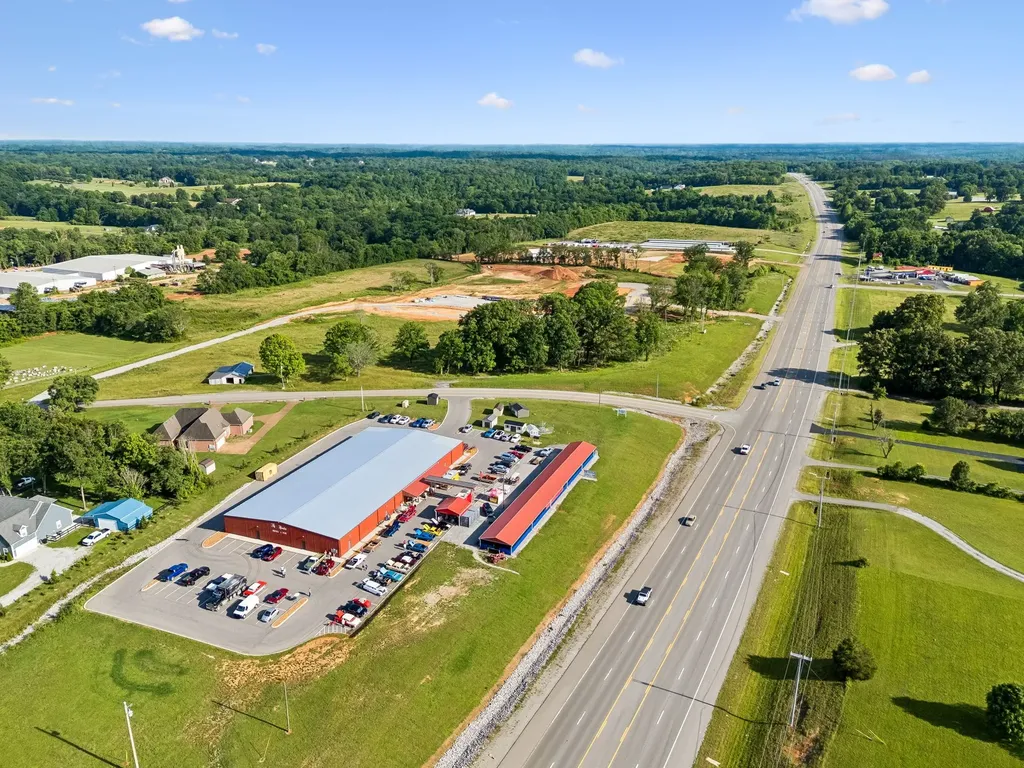 4070 Old Highway 431 Greenbrier TN 37073