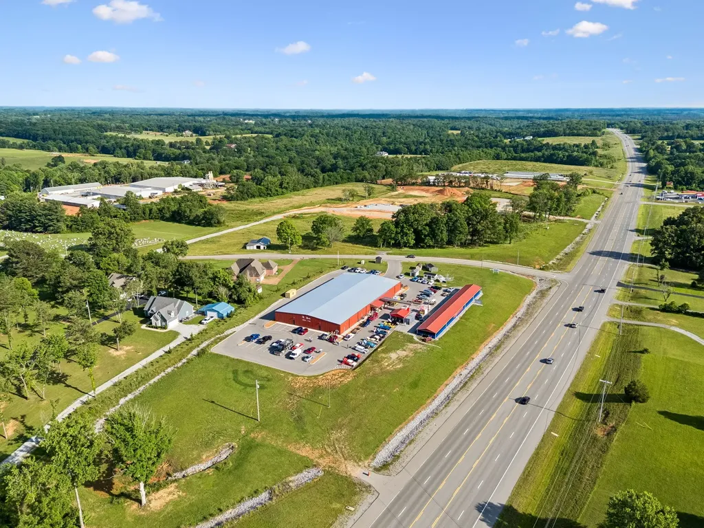 4070 Old Highway 431 Greenbrier TN 37073