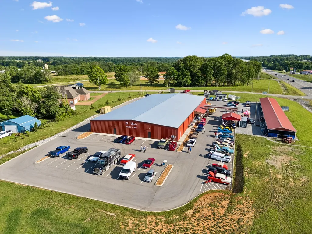 4070 Old Highway 431 Greenbrier TN 37073