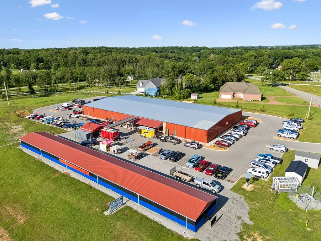 4070 Old Highway 431 Greenbrier TN 37073