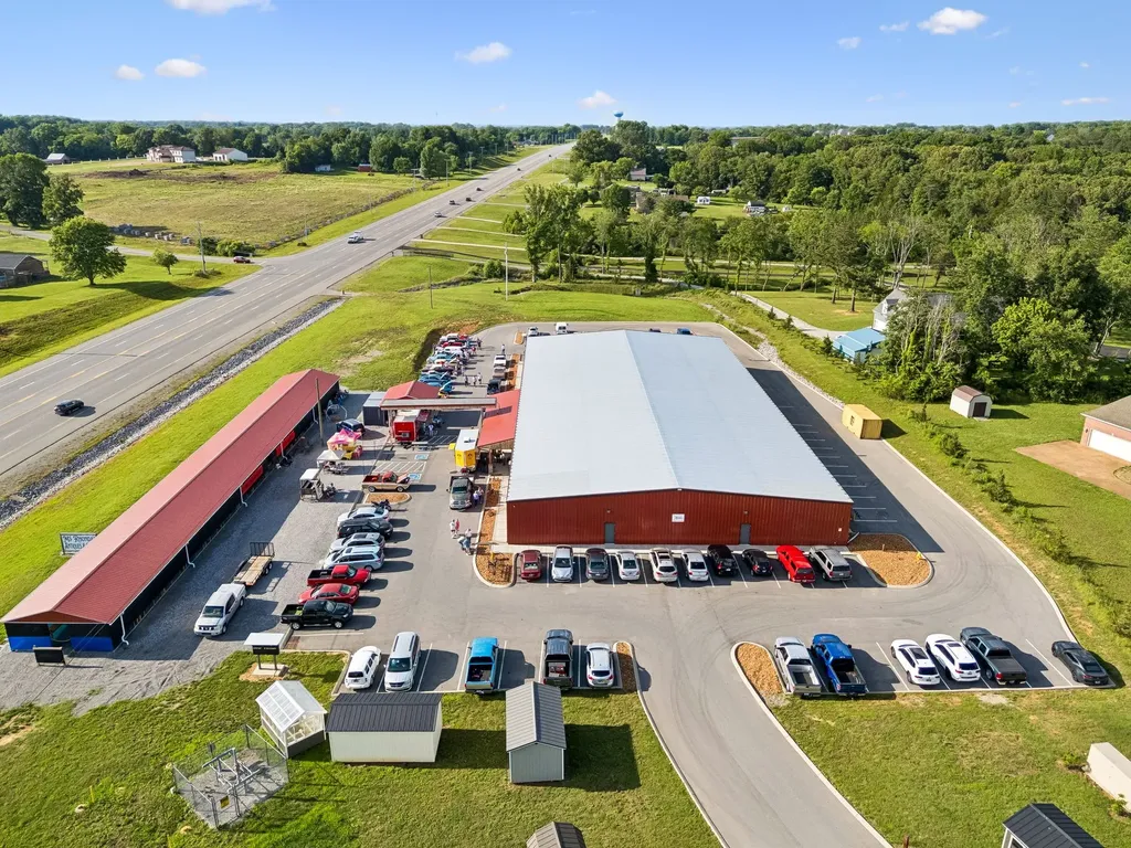 4070 Old Highway 431 Greenbrier TN 37073