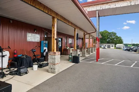 4070 Old Highway 431 Greenbrier TN 37073
