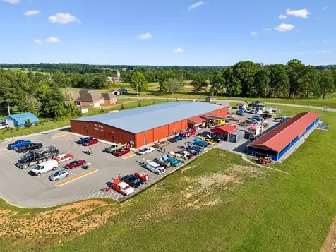 4070 Old Highway 431 Greenbrier TN 37073
