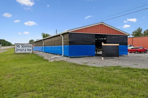 4070 Old Highway 431 Greenbrier TN 37073