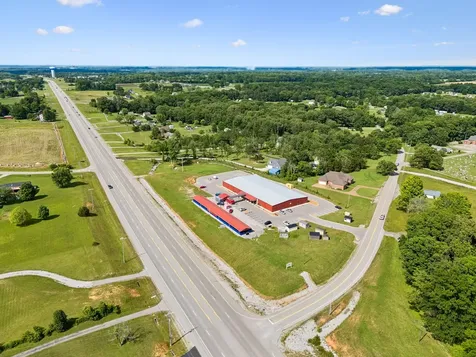 4070 Old Highway 431 Greenbrier TN 37073