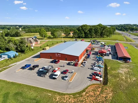 4070 Old Highway 431 Greenbrier TN 37073