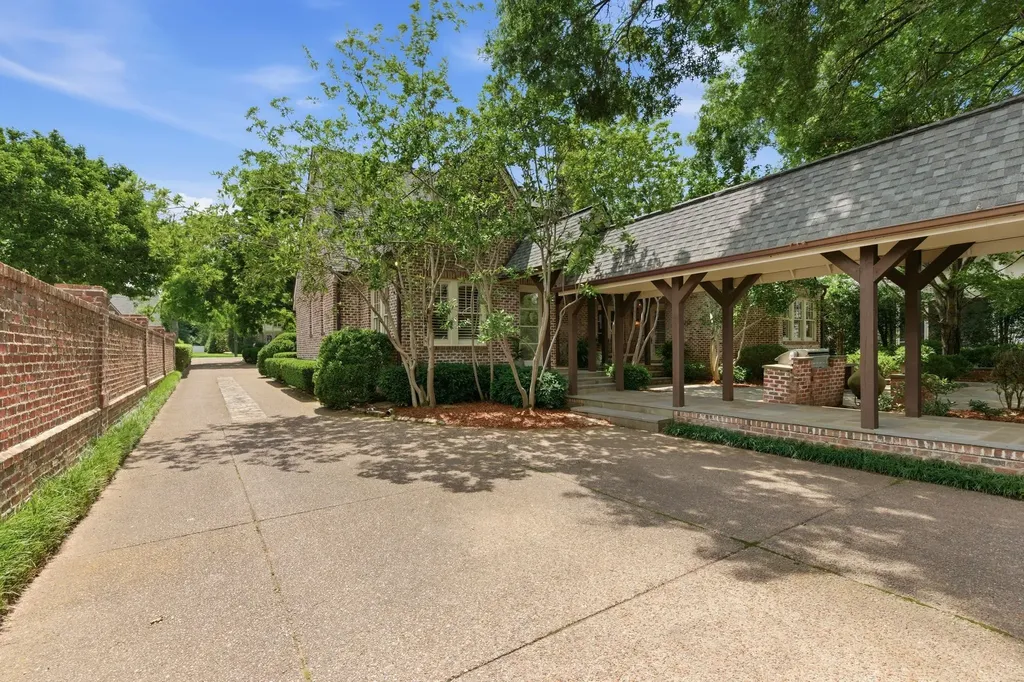 617 Westover Drive Nashville TN 37205