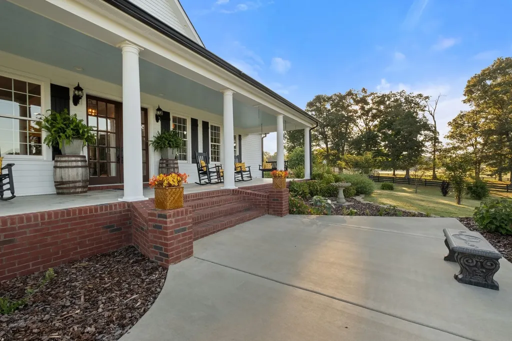 1421 Lawrence Lane Springfield TN 37172