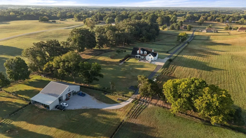 1421 Lawrence Lane Springfield TN 37172