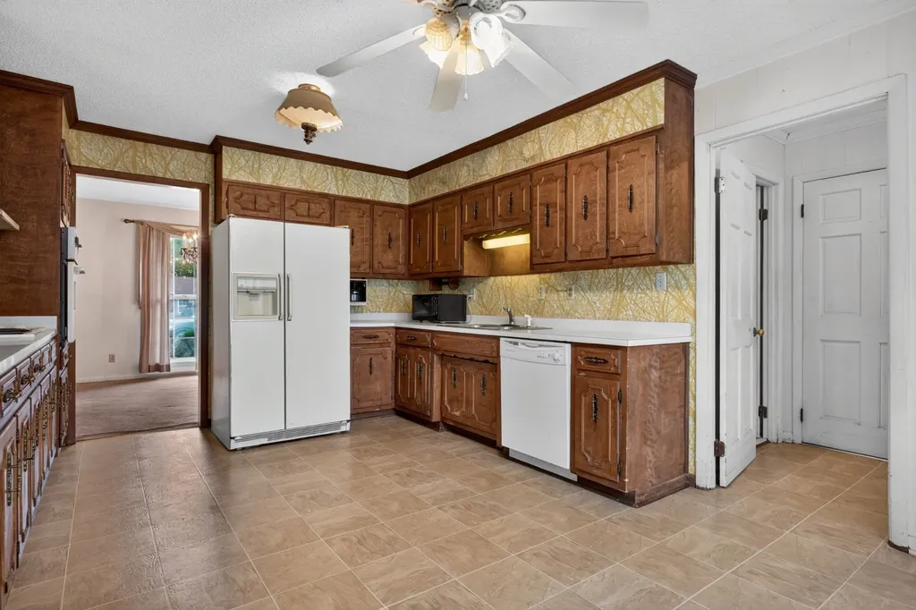 615 Cill Street Smithville TN 37166