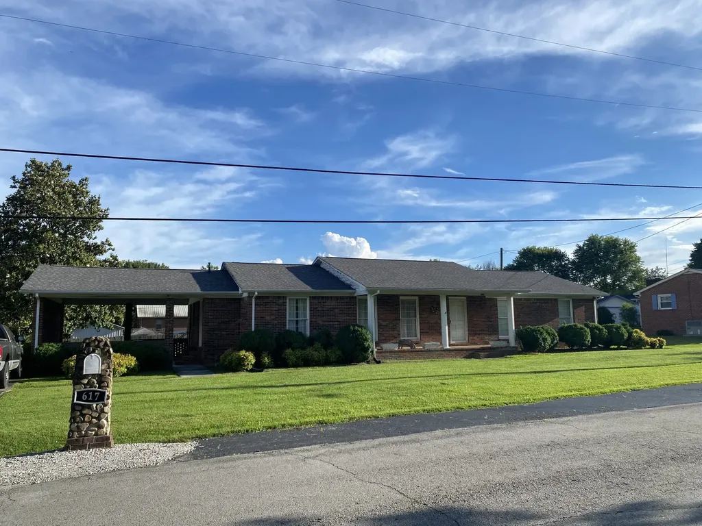 615 Cill Street Smithville TN 37166