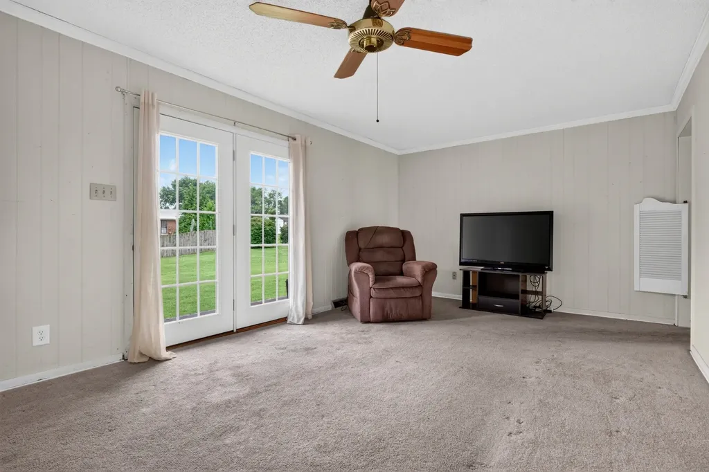 615 Cill Street Smithville TN 37166