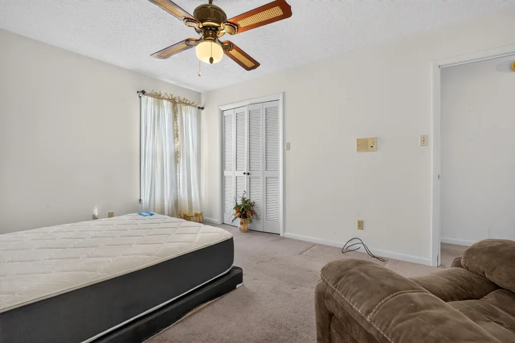 615 Cill Street Smithville TN 37166