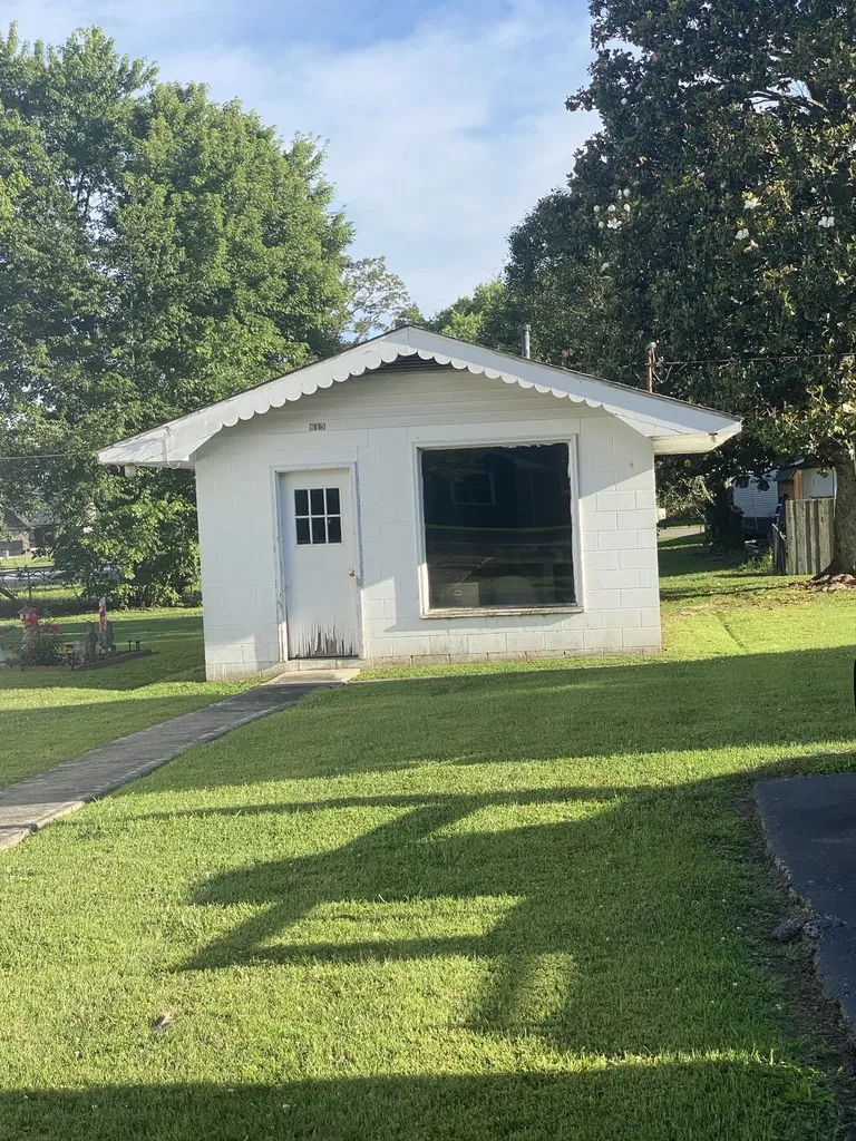 615 Cill Street Smithville TN 37166