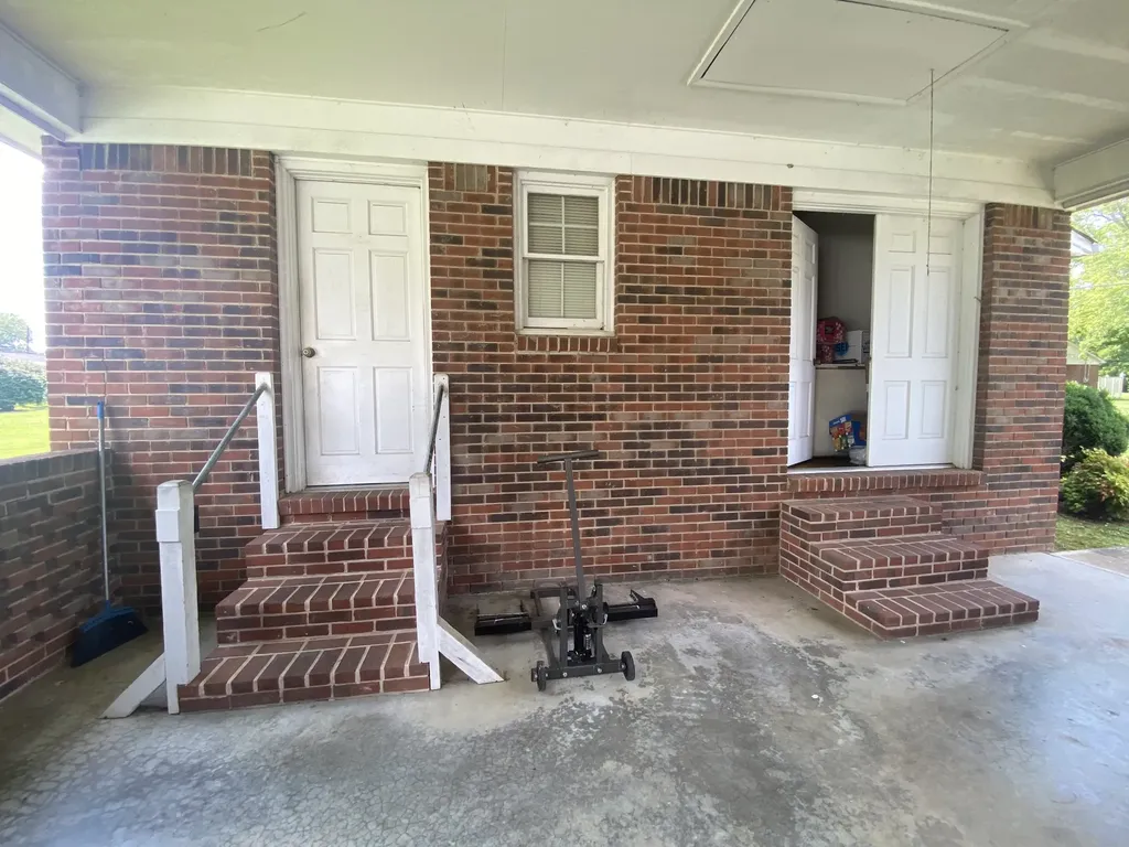 615 Cill Street Smithville TN 37166