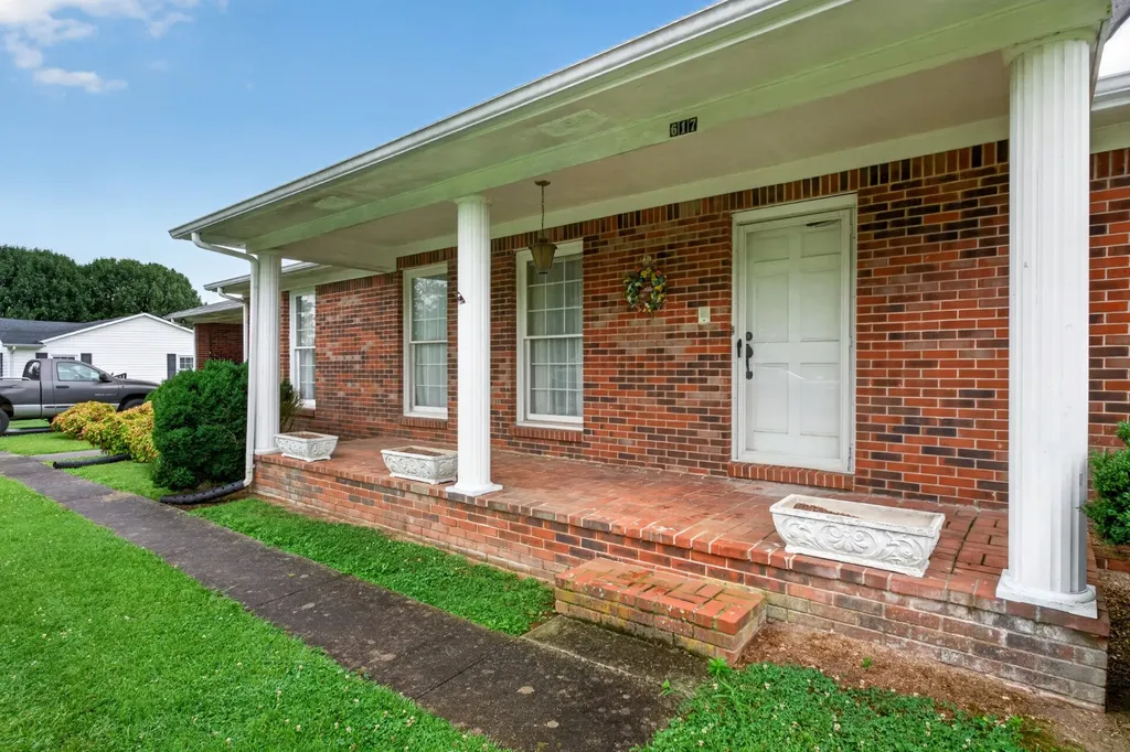 615 Cill Street Smithville TN 37166