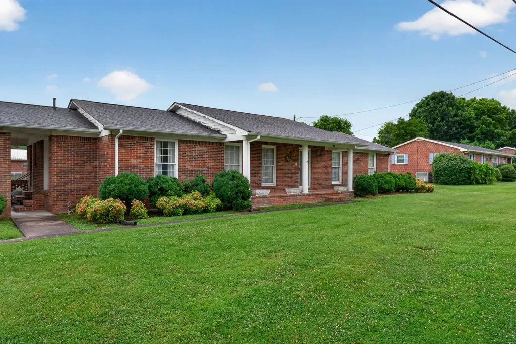 615 Cill Street Smithville TN 37166