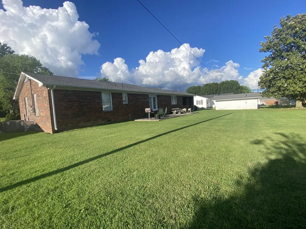 615 Cill Street Smithville TN 37166