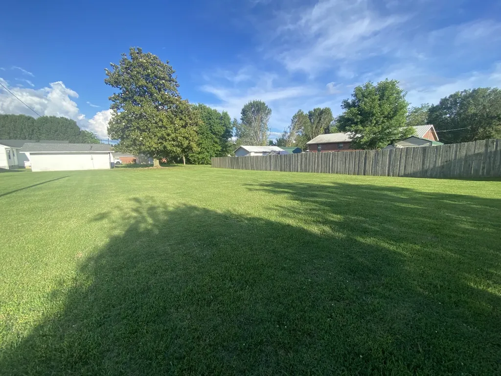 615 Cill Street Smithville TN 37166