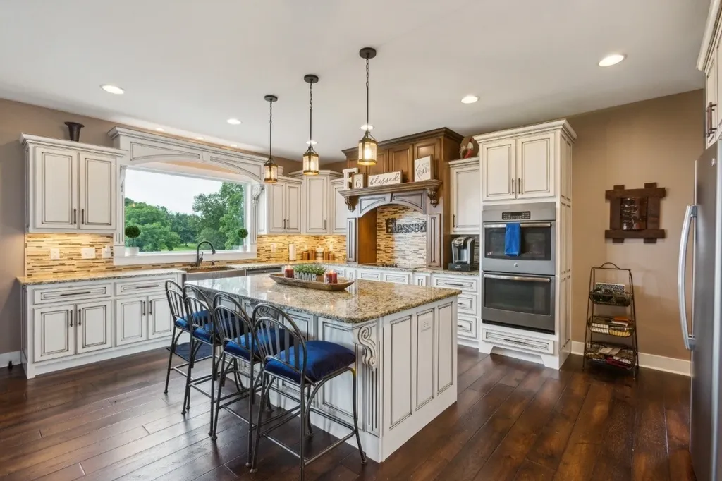 215 George Akins Road Westmoreland TN 37186