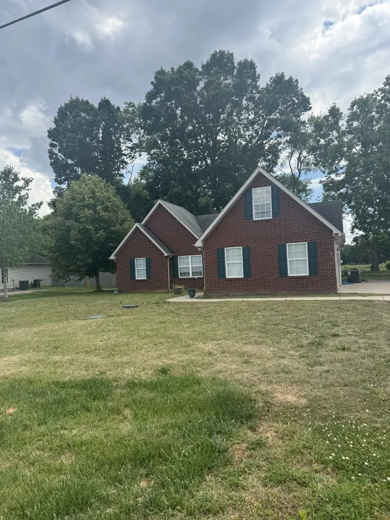 1039 Thompson Farms Street Lascassas TN 37085