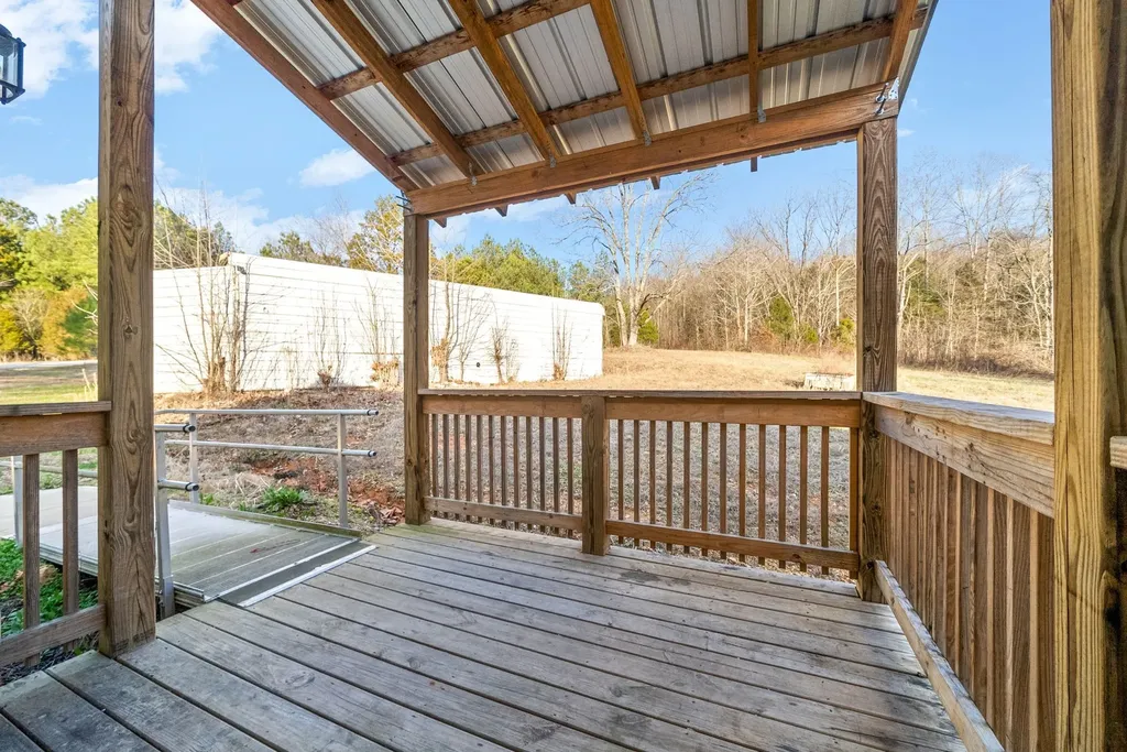 3857 Budds Creek Road Palmyra TN 37142