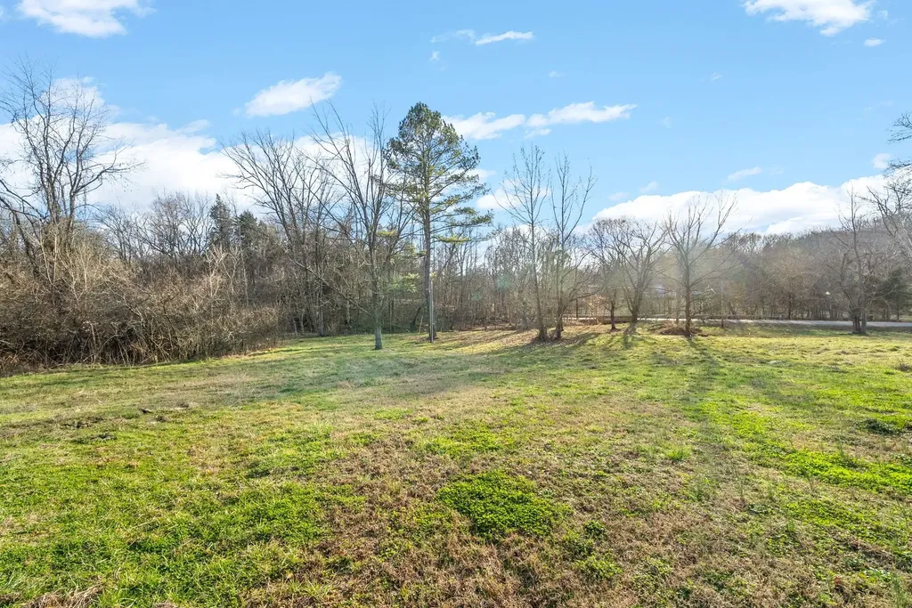 3857 Budds Creek Road Palmyra TN 37142