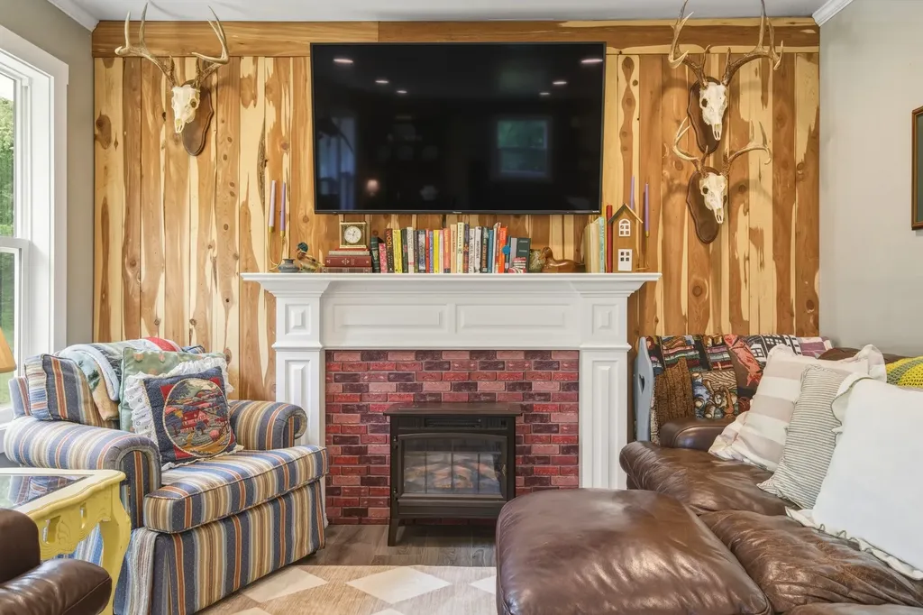 1784 Hurricane Creek Road Woodbury TN 37190