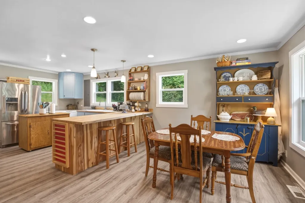 1784 Hurricane Creek Road Woodbury TN 37190