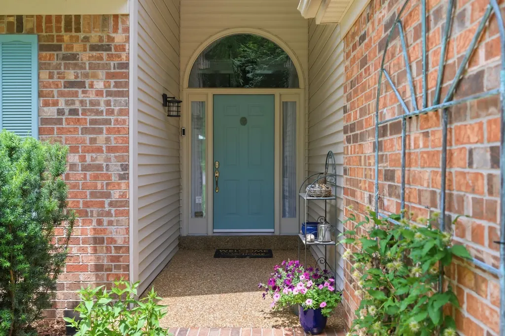 105 Stoneway Close Nashville TN 37209