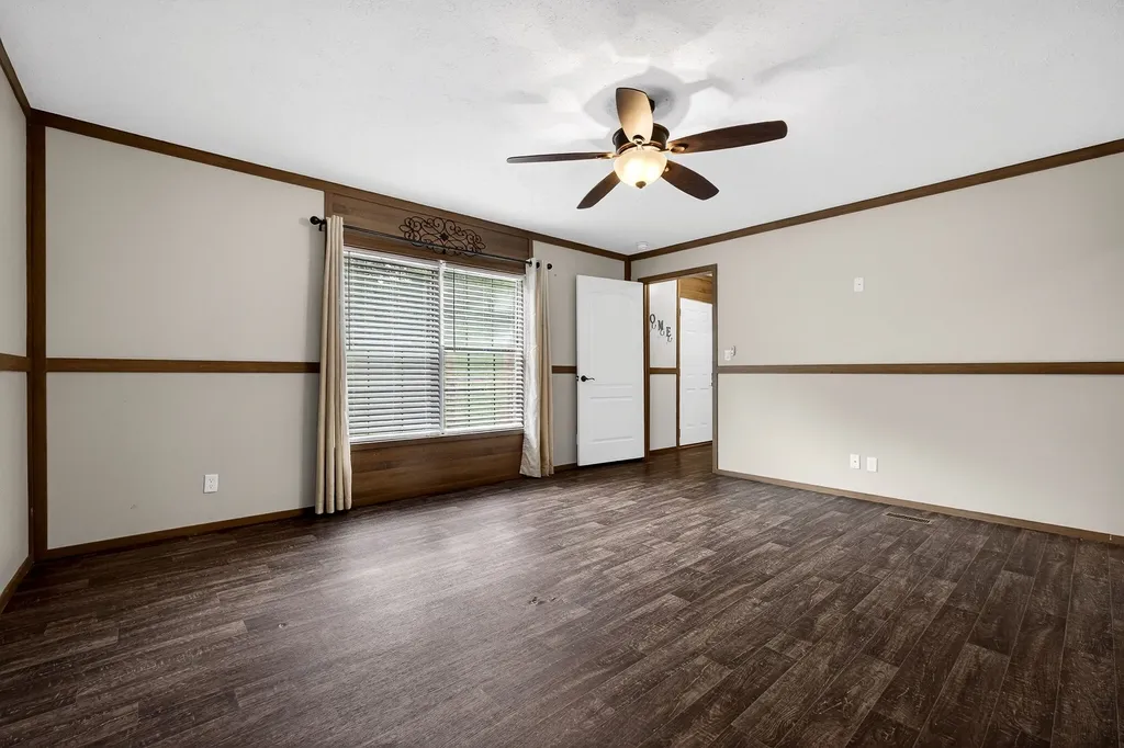130 E Main Street Dowelltown TN 37059