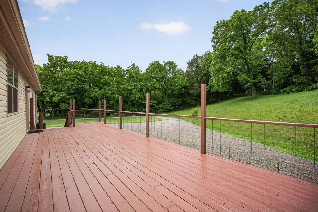 130 E Main Street Dowelltown TN 37059