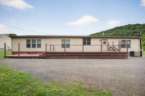 130 E Main Street Dowelltown TN 37059