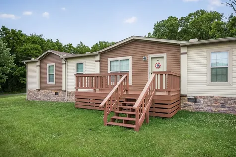 130 E Main Street Dowelltown TN 37059