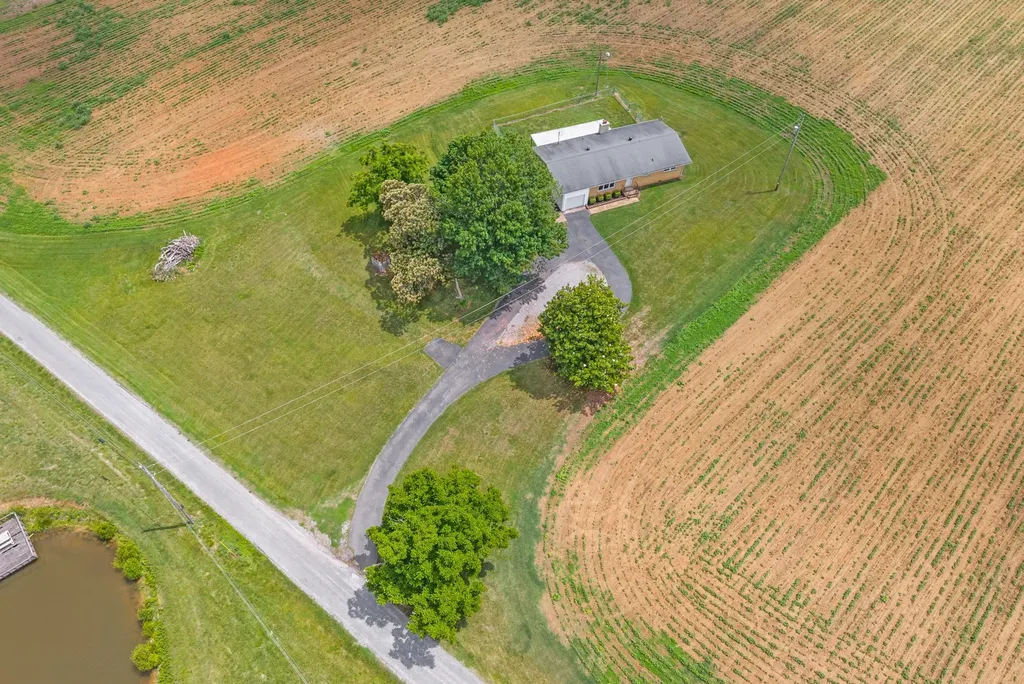 3561 Pickering Road Adams TN 37010