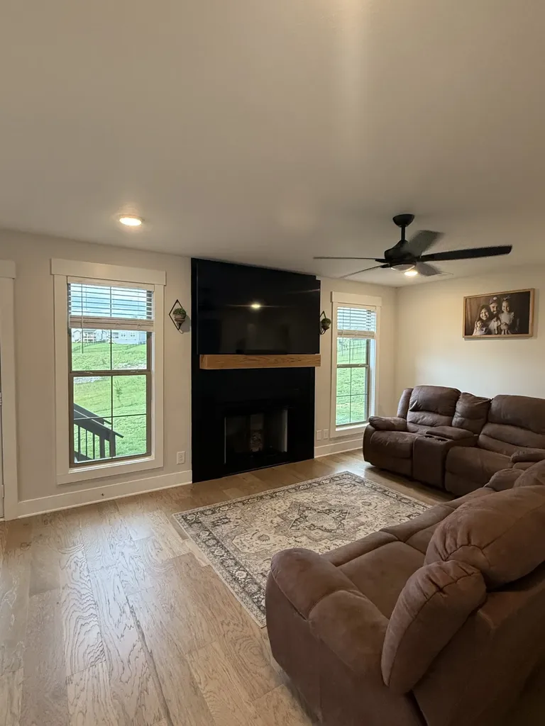 350 Frontier Drive Clarksville TN 37043