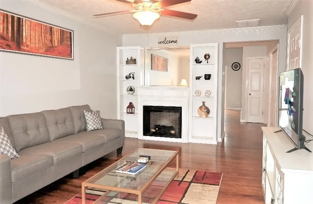 2120 Lebanon Pike Nashville TN 37210