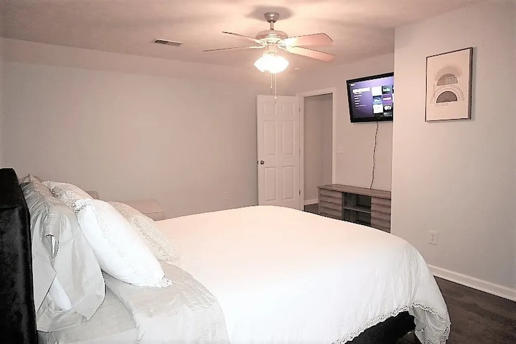 2120 Lebanon Pike Nashville TN 37210