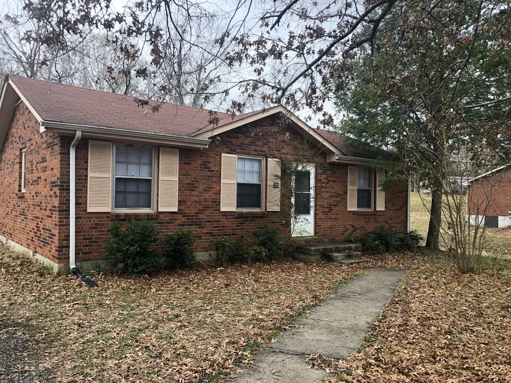 225 Old Hopkinsville Highway Clarksville TN 37042