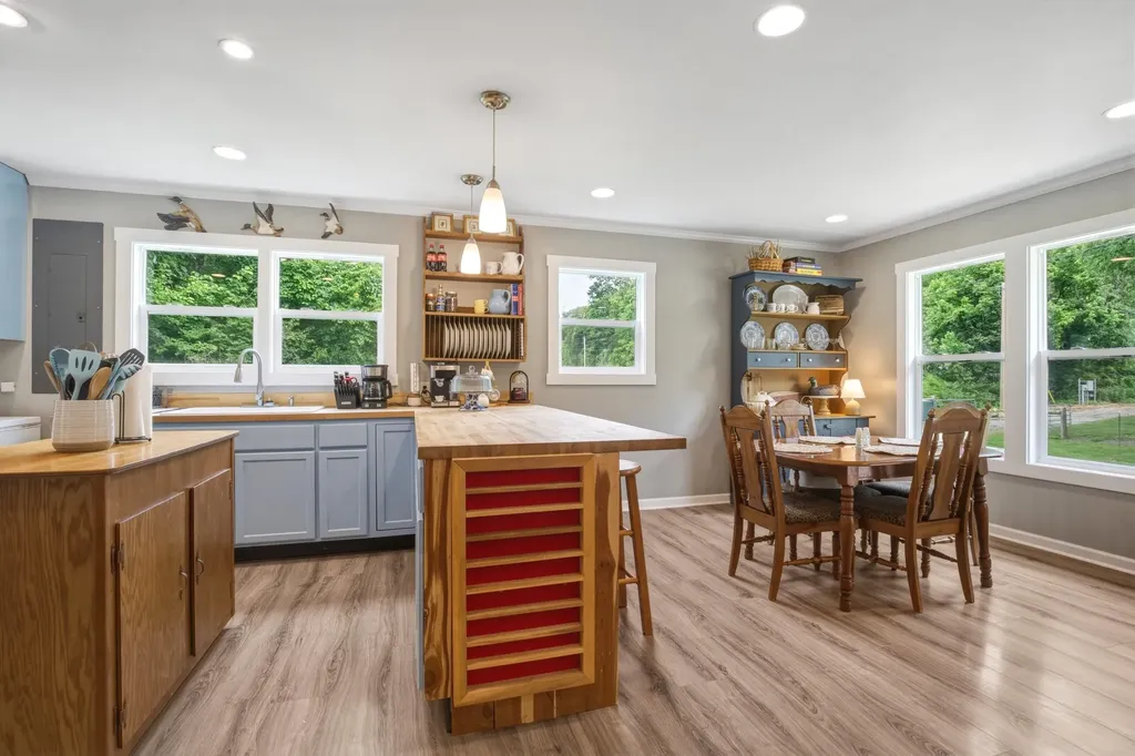 1771 Hurricane Creek Road Woodbury TN 37190