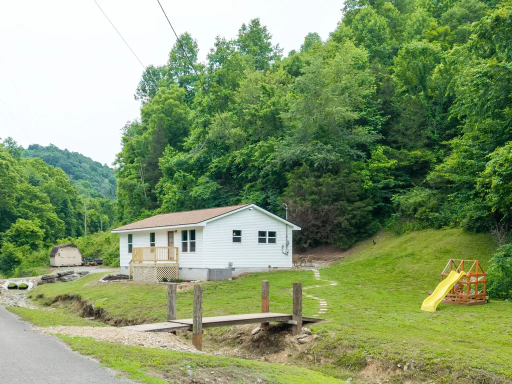 1771 Hurricane Creek Road Woodbury TN 37190