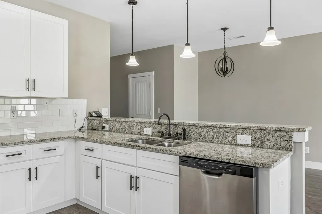 2217 Drone Way Columbia TN 38401