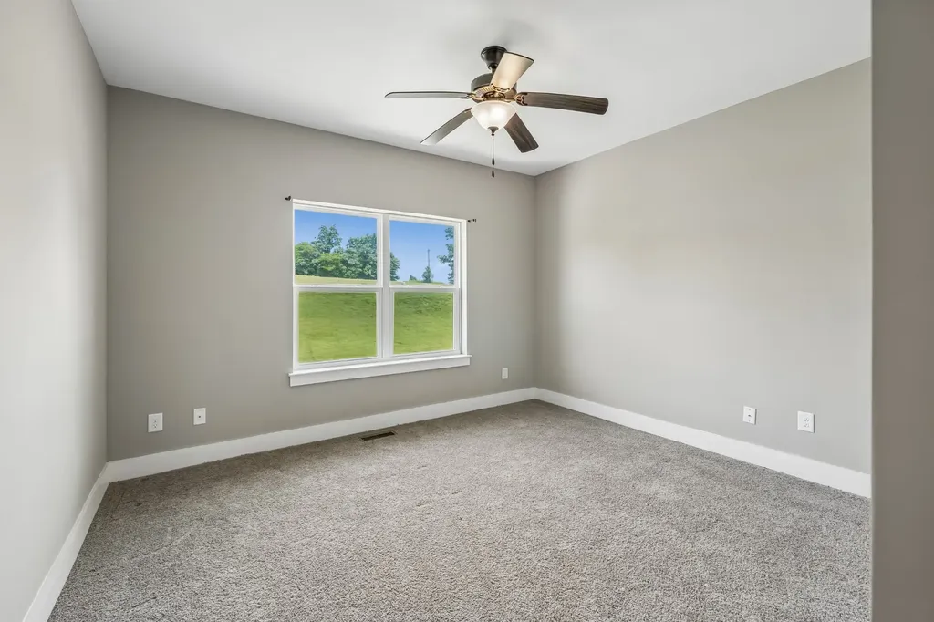2217 Drone Way Columbia TN 38401
