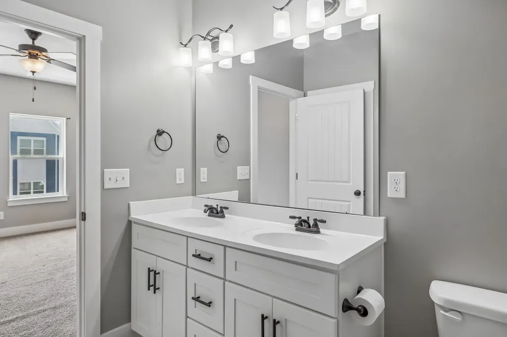 2217 Drone Way Columbia TN 38401