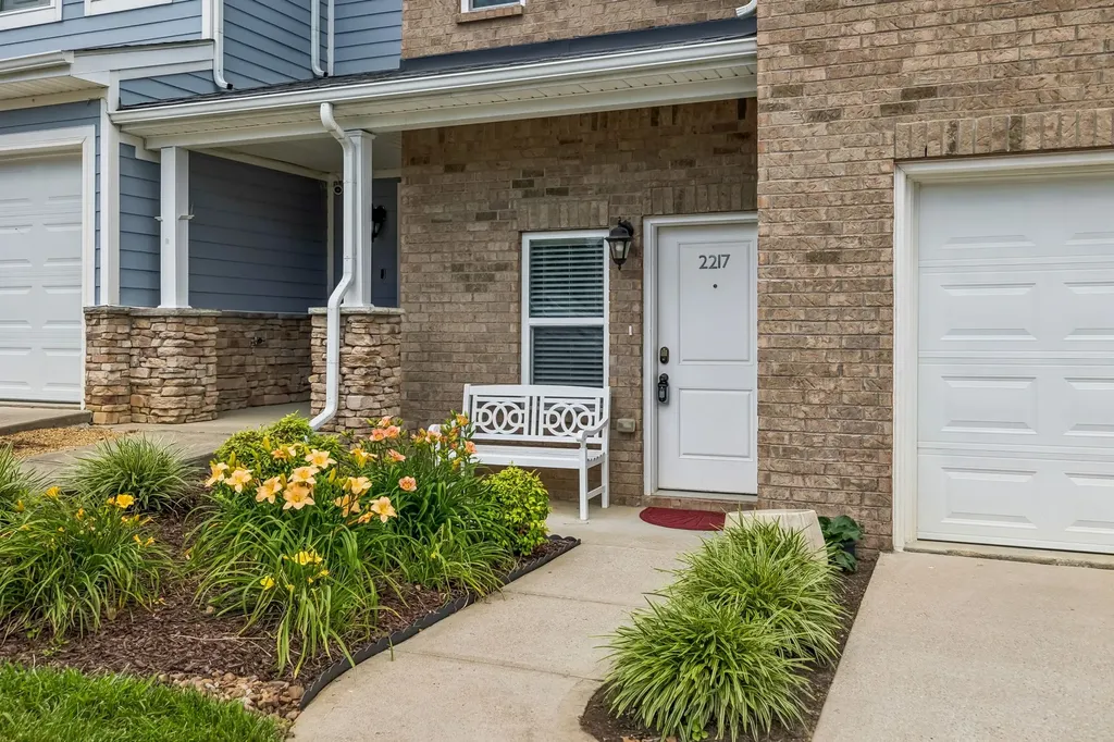 2217 Drone Way Columbia TN 38401