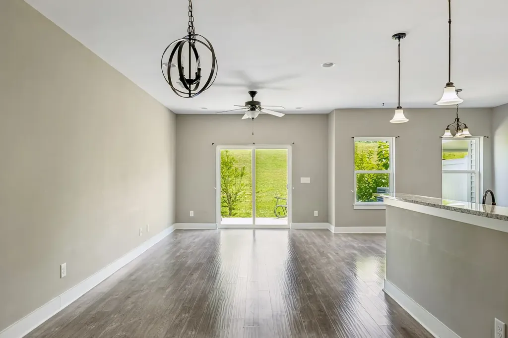 2217 Drone Way Columbia TN 38401
