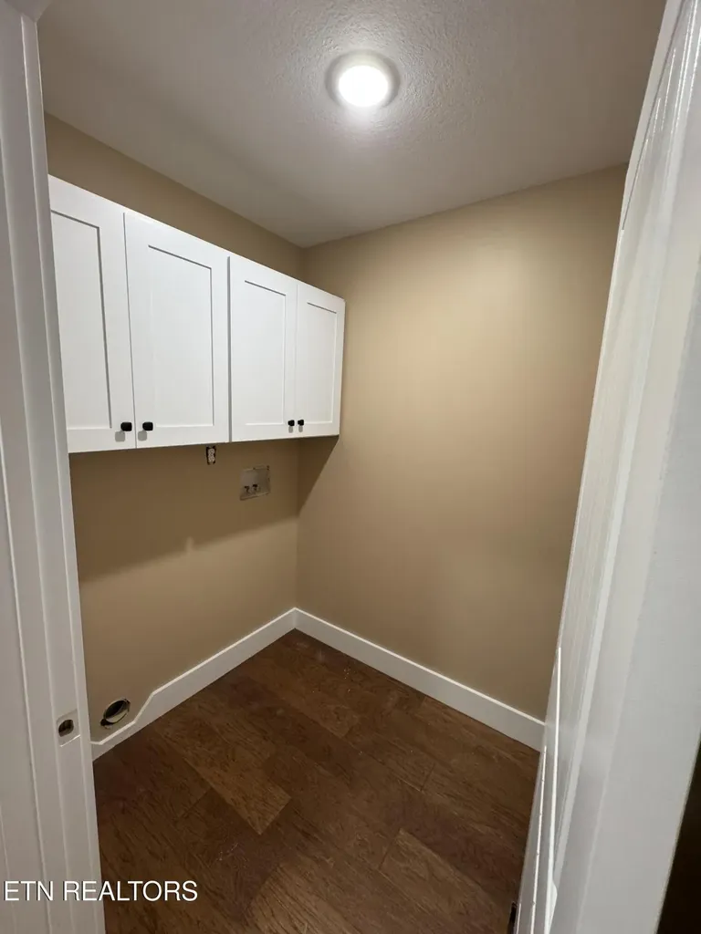 717 Oneida Lane Crossville TN 38572