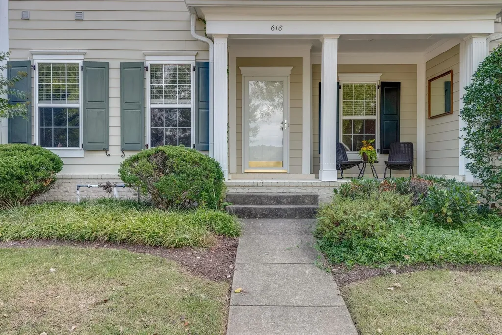618 Springlake Drive Franklin TN 37064