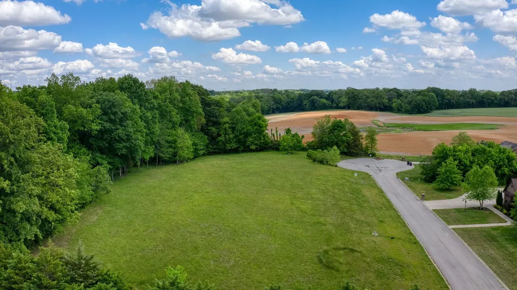 22 Port Royal Estate Adams TN 37010